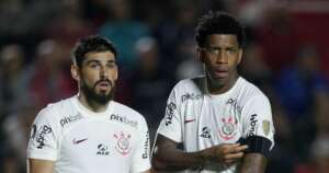 Corinthians tenta explorar má fase do Fluminense para evitar pior sequência do time desde 2019