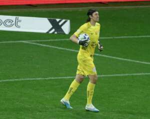 Exames não detectam lesão e Cássio deve ser titular do Corinthians em visita ao Inter