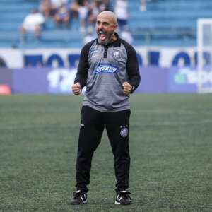 Operário-PR x Manaus-AM - Fantasma busca o G8 e Onça quer se manter na parte de cima