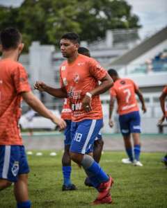São Raimundo-RR 3 x 0 Trem- o Pássaro Azul voou alto e assumiu a liderança do grupo