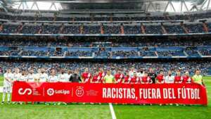 Vini Jr. recebe apoio do Real e da torcida em jogo com Rayo Vallecano