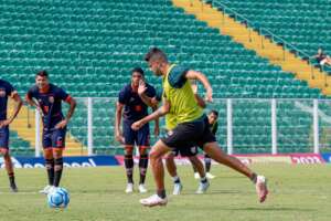 Série C: Figueirense empata jogo-treino e novo atacante afirma: 'Estou pronto para estrear'
