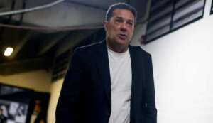 Luxemburgo se empolga com atuação do Corinthians no Maracanã: 'Podemos brigar em cima'