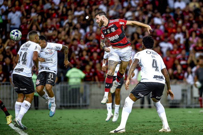 Com zagueiro artilheiro, Seleção FI da 7ª rodada do Brasileirão chega no 3-4-3