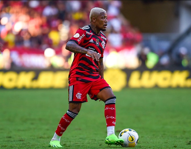 São Paulo abre negociação pelo atacante Marinho, afastado do Flamengo