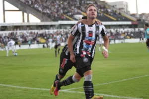 Operário-PR 2 x 0 Manaus-AM — Fantasma vence e entra no G6