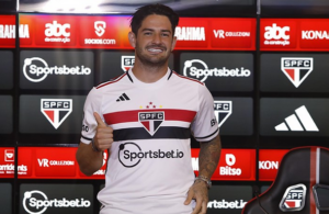 Pato revela que tinha receio de reencontro com Ceni no São Paulo: 'Em seguida, ele me escreveu'