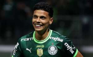 Abel Ferreira rasga elogios a ex-volante do Guarani. Veja!