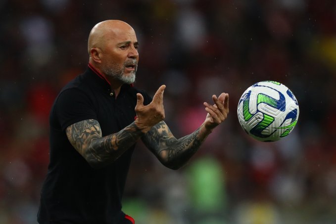 Sampaoli tem duvidas para encarar o Flu