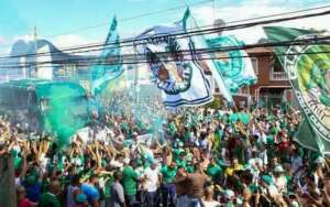 Quando vão enquadrar vândalos e termos dérbis com duas torcidas?