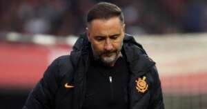 Vítor Pereira fala sobre troca de Corinthians pelo Flamengo: 'Descansei pouco e paguei o preço'