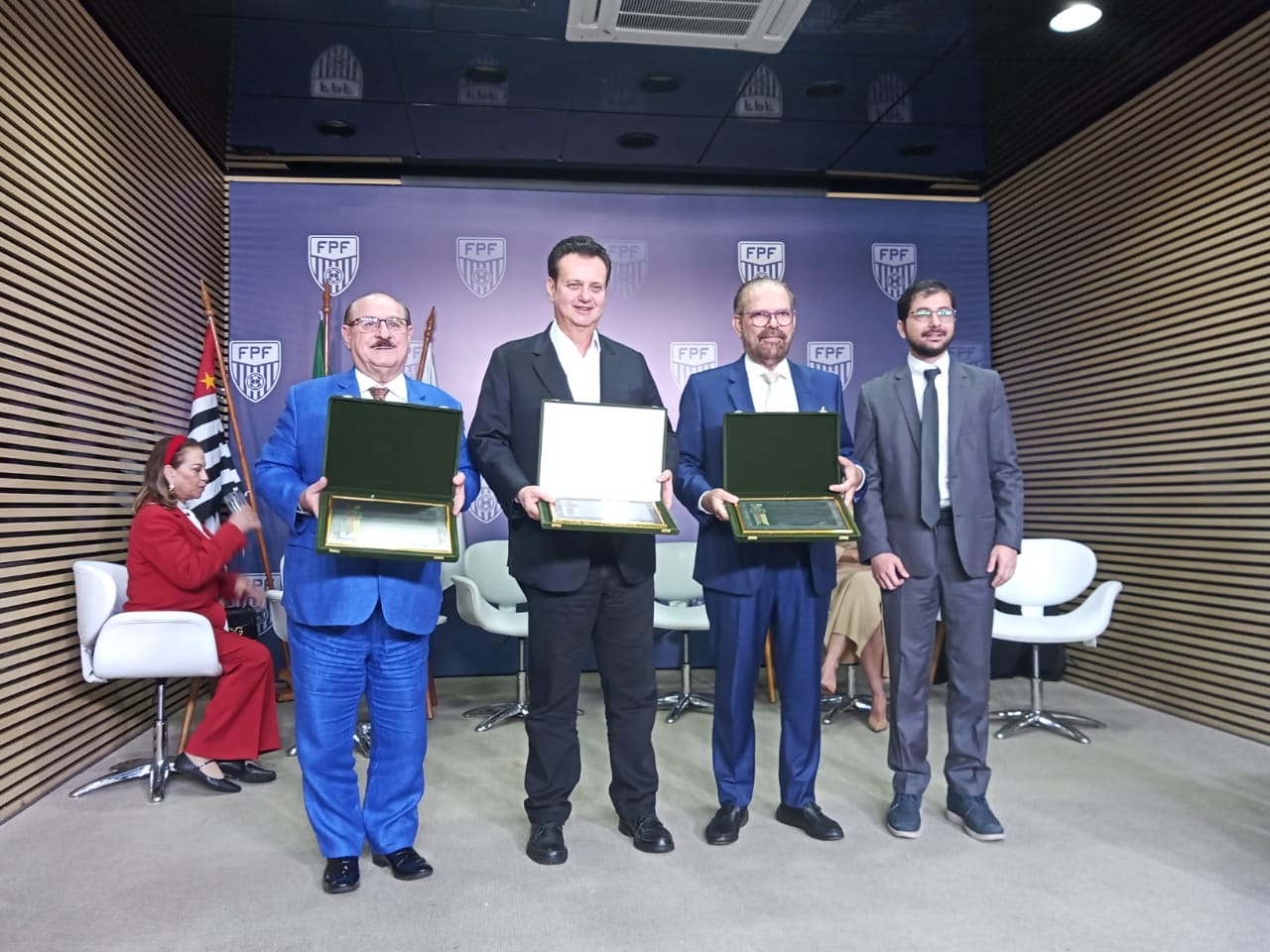 Reinaldo Carneiro, Antônio Galli e Gilberto Kassab recebem títulos de cidadão de Barretos