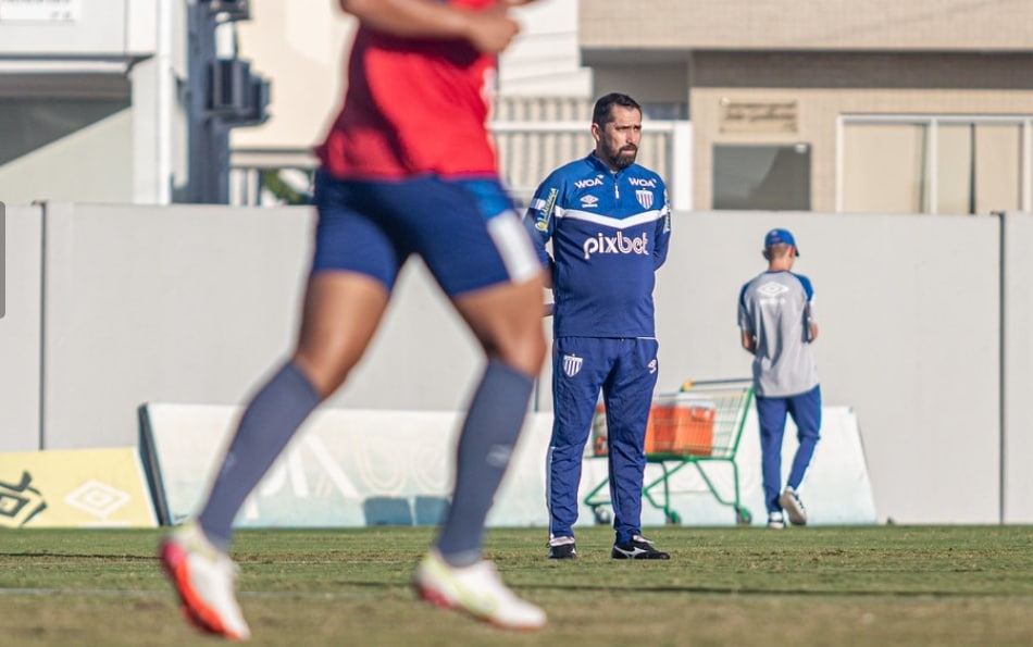 Avaí x Vitória - Duelo de Leões em fases opostas 2 Avaí Morínigo