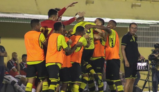 São Bernardo vence na Série C