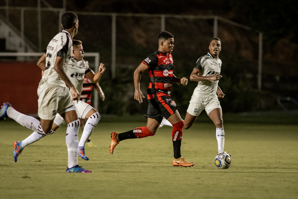 Ceará x Vitória – Clássico nordestino de opostos na Série B