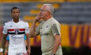 Sul-Americana: Dorival é chamado de 'Guardiola do Brasil' na Colômbia e elogia São Paulo