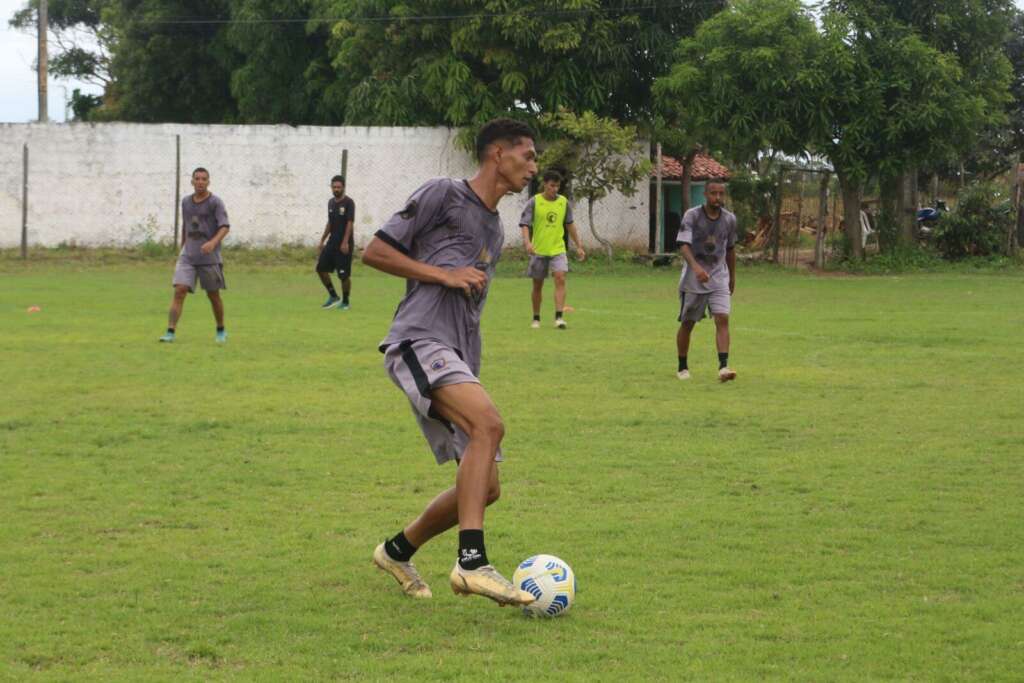 Série D: Perto da estreia, Falcon confia em ‘filhos da terra’ para brilhar