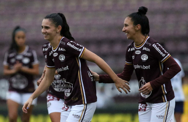 Ferroviária vence Bragantino nos pênaltis e é campeã da Copa Paulista de  Futebol Feminino