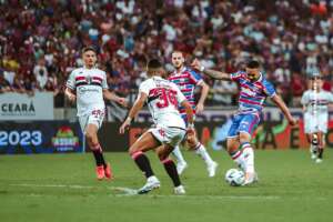 Fortaleza 0 x 0 São Paulo - Empate em jogo acirrado e com dois vermelhos