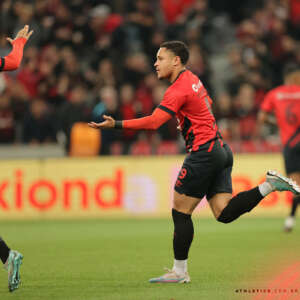 Athletico 3 x 2 Botafogo - Furacão faz 2º tempo avassalador, vira e abre vantagem