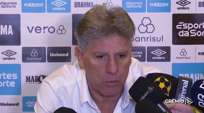 Renato Gaúcho pede calma após derrota do Grêmio: 'Sem tempestade em copo d'água'