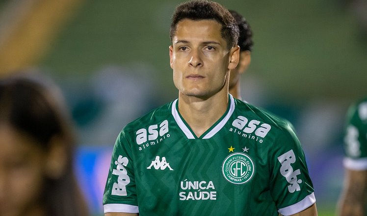 Matheus Barbosa garante Guarani firme contra o Vitória