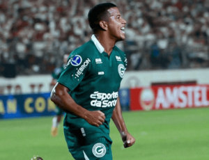 Goiás 1 x 0 Universitario-PER - Apodi marca golaço da vitória na reta final