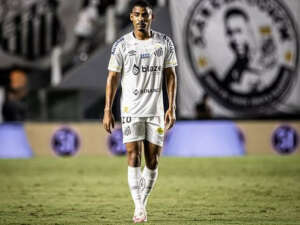 Joaquim se firma no Santos após atuação de gala contra o Palmeiras