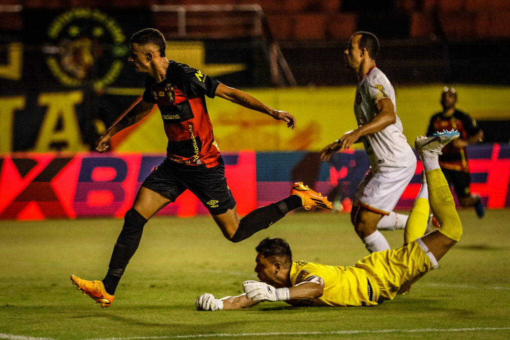 Série B: Motivado, Juba amplia marcas pelo Sport