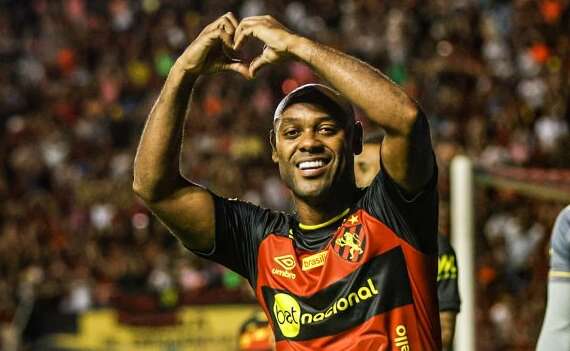 Sport 4 x 1 ABC – Torcida diferente e noite de Vagner Love