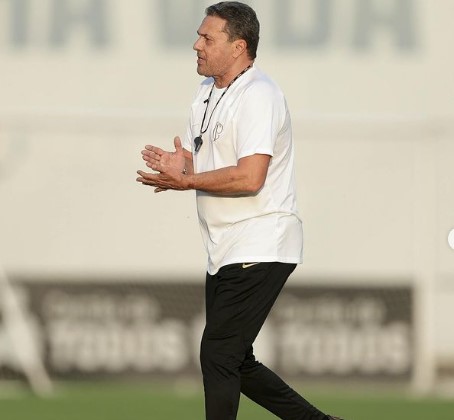 Corinthians busca primeira vitória com Luxemburgo para sair da zona de rebaixamento