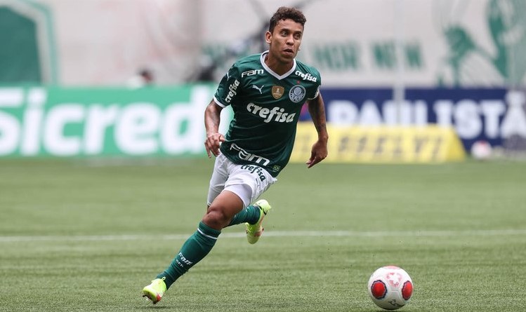 Sem futuro definido no Palmeiras, Marcos Rocha é interesse do Botafogo-RJ