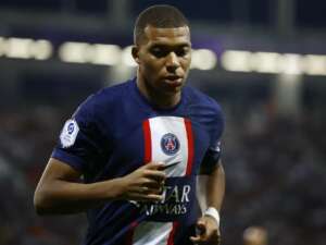 Mbappé pode frustrar PSG e Real Madrid e virar reforço do Liverpool, diz rádio espanhola