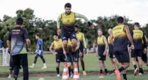 Ceará x Novorizontino - Em duelo inédito, dupla sonha com o G4 da Série B