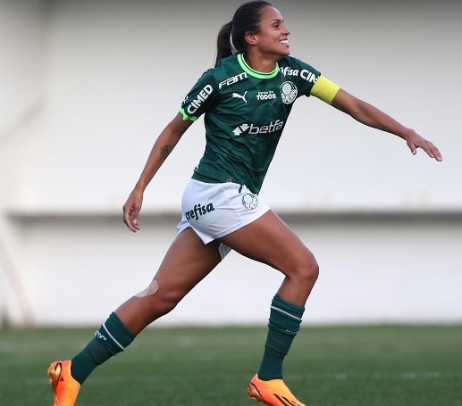 Palmeiras vence Ferroviária e lidera Brasileirão Feminino