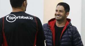 Dorival vê Pato como bom reforço, mas pede foco: 'Se estiver concentrado, vai ser importante'