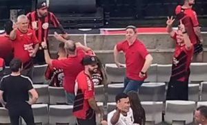 STJD denuncia Athletico-PR por gesto racista de torcedor contra flamenguistas