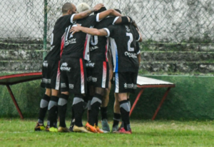 Em meio a Série D, Resende se divide e vence Cabofriense pelo Carioca A2