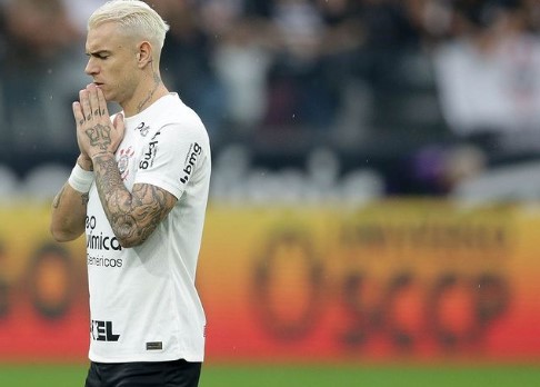 Róger Guedes faz metade dos gols do Corinthians e fica perto de recorde na Neo Química Arena