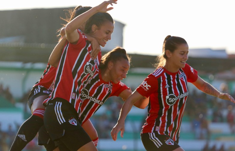 PAULISTÃO FEMININO: São Paulo vence Pinda fora de casa e entra para o G4