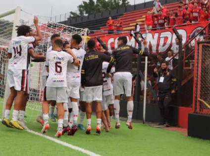 SEGUNDONA: Flamengo goleia; Ska vence e segue invicto