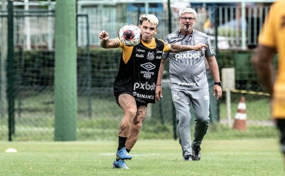 Odair opina sobre permanência de Soteldo no Santos: ''Depende de outros fatores''