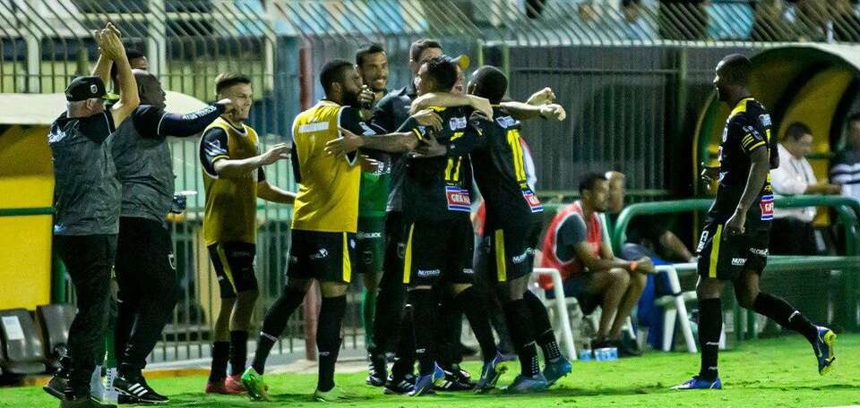 Volta Redonda bate América-RN