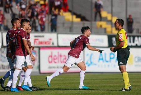 Caxias-RS 2 x 0 Concórdia-SC – Foi a primeira vitória do time grená gaúcho na Série D