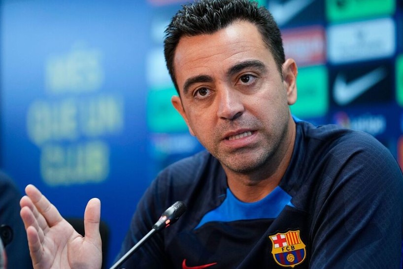 Xavi discorda de ‘pessimismo’ de Guardiola sobre combate ao racismo na Espanha