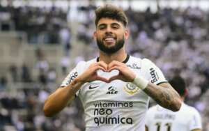 Yuri Alberto festeja fim de jejum no Corinthians