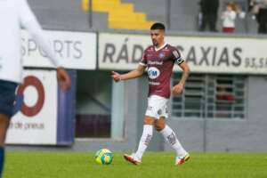 Série D: Meia do Caxias comenta importância do torcedor e bom desempenho jogando em casa