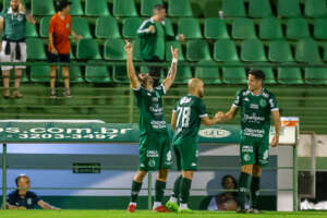 SÉRIE B: Guarani tenta voltar a vencer para continuar perto do G4 e pega desesperado CRB