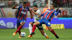 Bahia 1 x 0 Palmeiras - E cai o último invicto no Brasileirão...