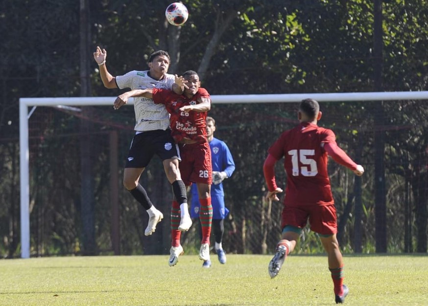 Comercial vence Portuguesa em jogo-treino disputado nesta sexta-feira